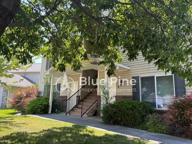 Foto del edificio - 3156 Chasewood Dr