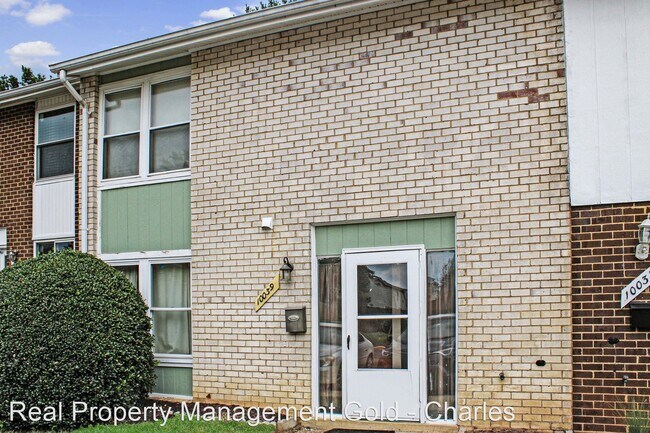 Building Photo - 3 br, 2.5 bath House - 10039 Campus Way South