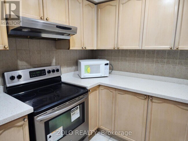 Photo du bâtiment - 8822 Sheppard Ave E