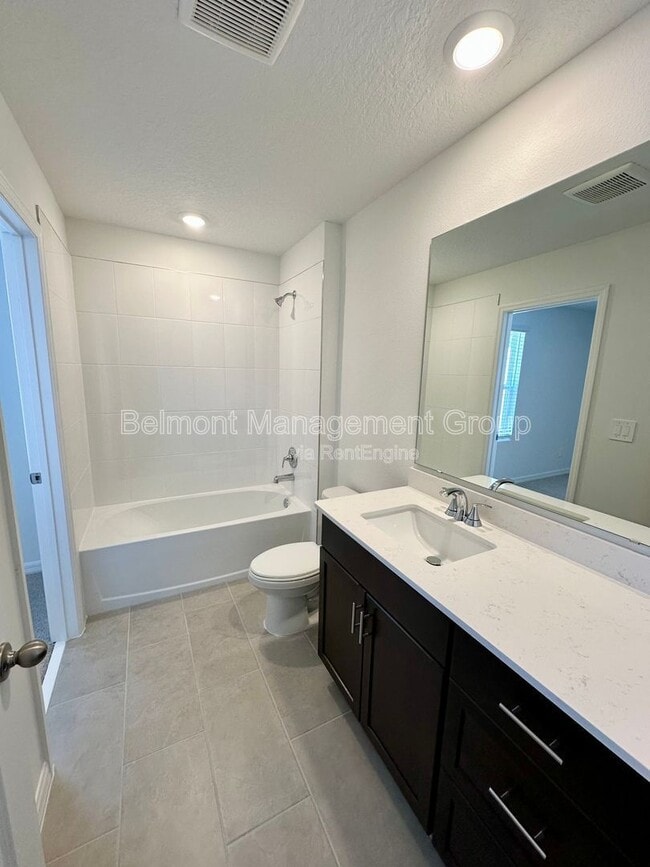 Foto del edificio - 1122 Bradford Pk Dr