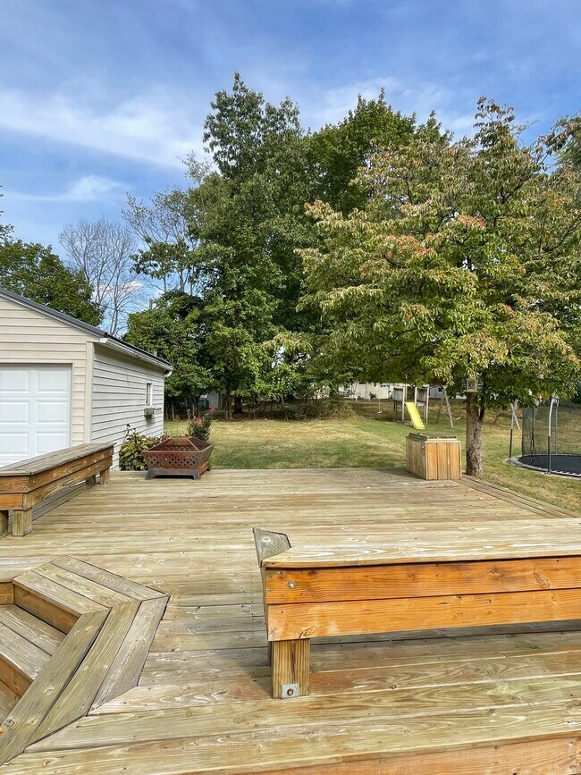 Foto del edificio - 2524 Oakwood Ave