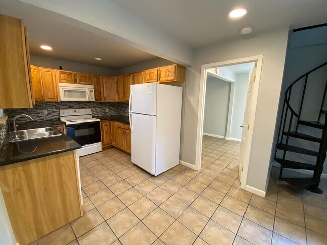 Foto del edificio - 2830 San Gabriel St