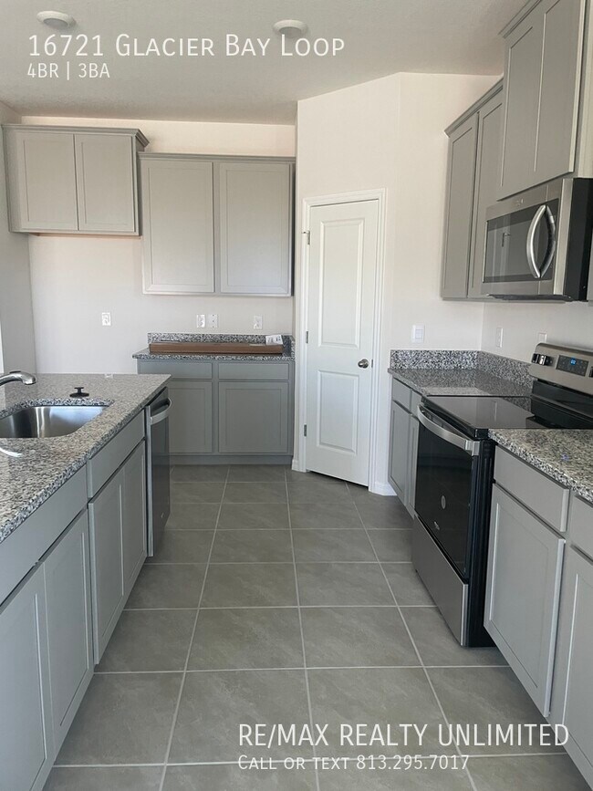 Foto del edificio - 16721 Glacier Bay Loop Wimauma, FL 33598