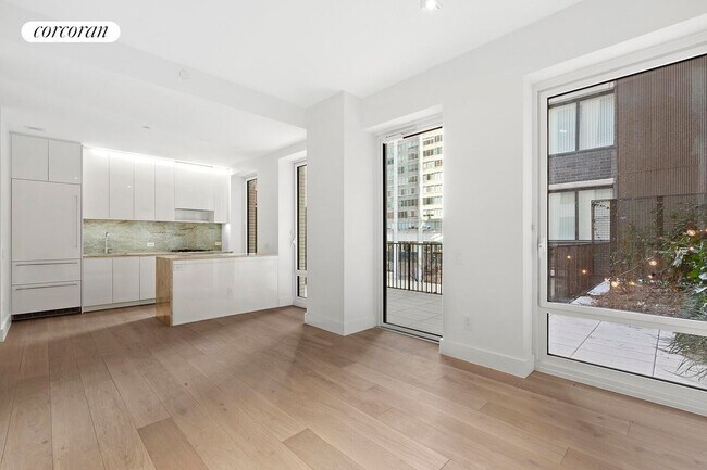 Foto del edificio - 15-1869 W 61st St
