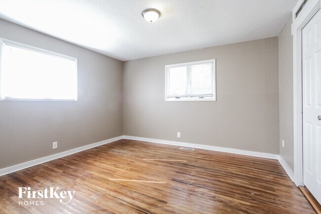 Building Photo - 6534 Speights Dr