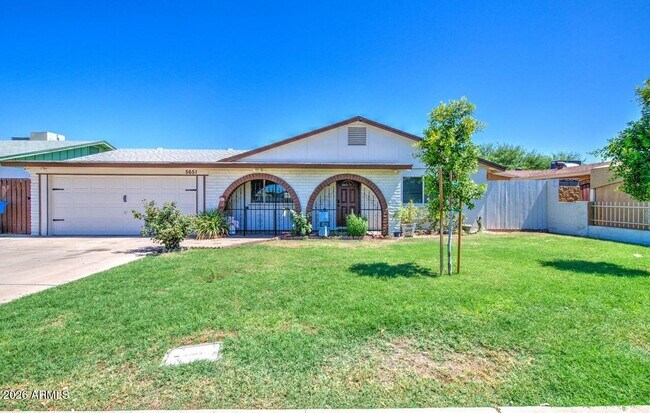Building Photo - 5651 W Monte Vista Rd