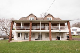 Building Photo - 1363 Frankstown Rd