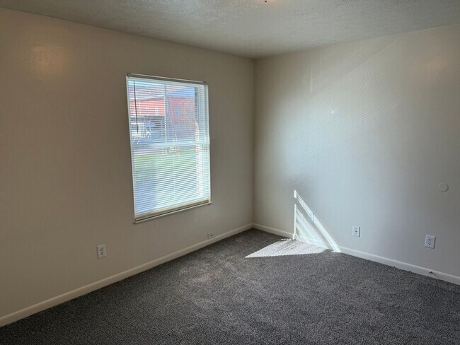 Foto del edificio - 4820 Scheel Rd