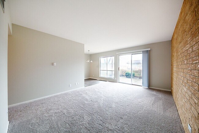 Foto del interior - Maywood at Speedway