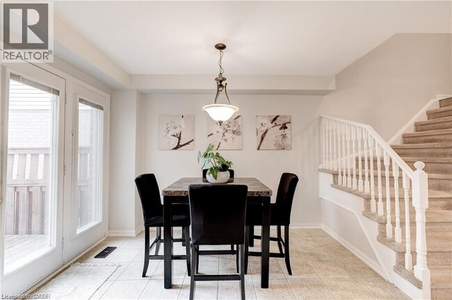 Building Photo - 1004 Donnelly St