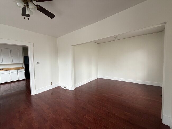 Foto del edificio - 3214 Holbrook St