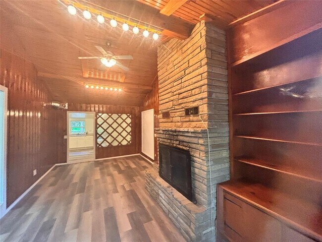 Foto del edificio - 9001 NE 36th St