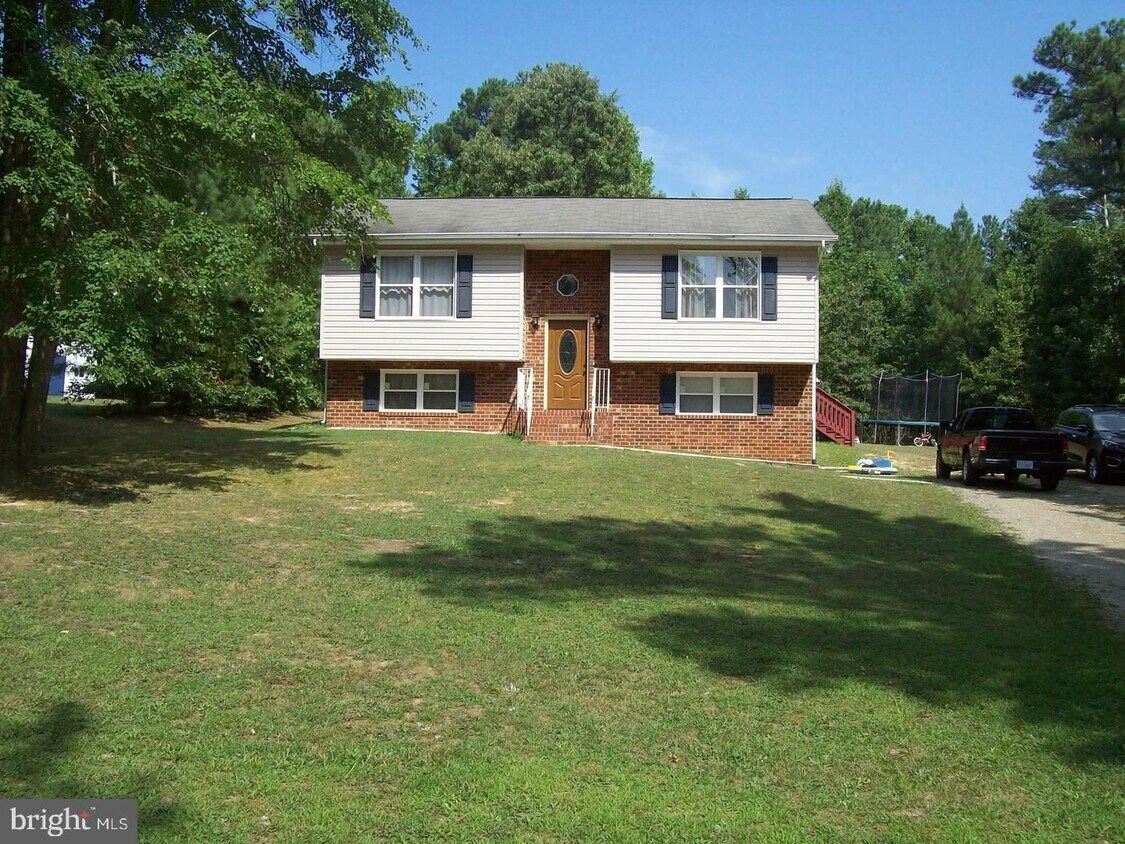 Primary Photo - Great house for rent!