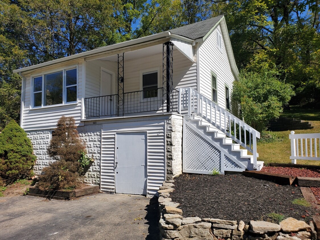 Primary Photo - 6605 Sheed Rd