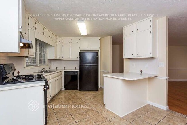 Foto del edificio - 2449 Windridge Dr NE