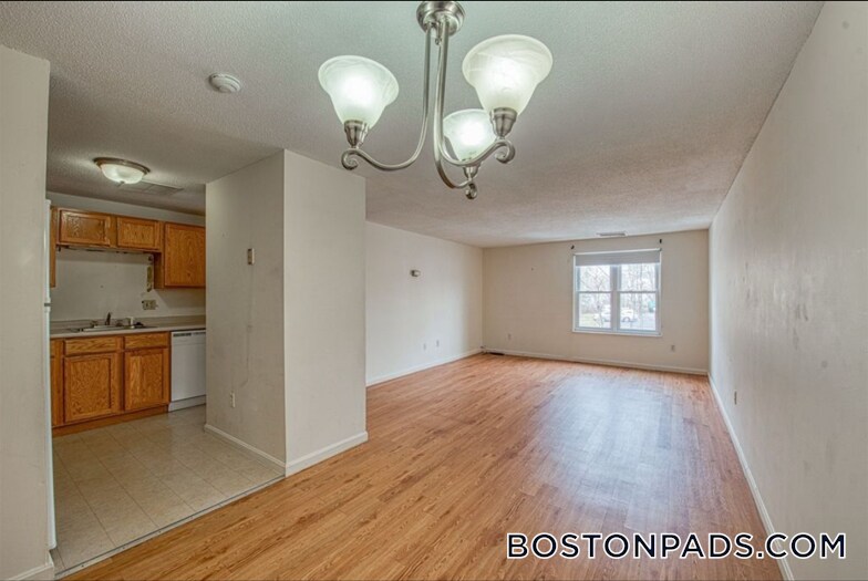 Foto del edificio - 35 Longworth Ave