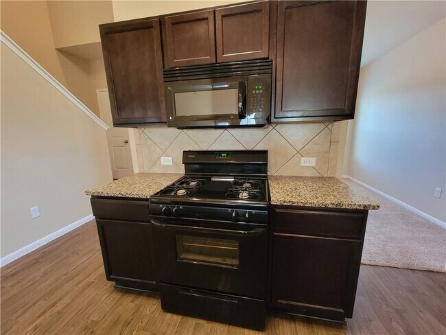 Building Photo - 408 Luna Vista Dr