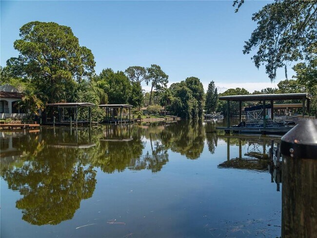 Foto del edificio - 1153 Tookes Rd