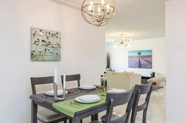 Foto del edificio - 1595 W Gastel Cir