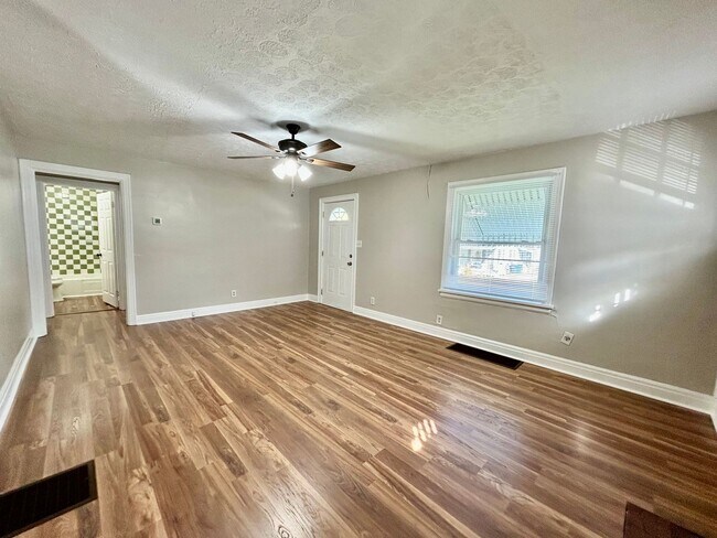 Foto del edificio - Beautiful Home in Castlewood!!