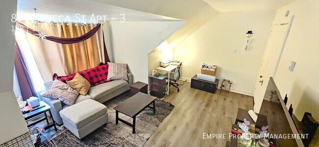 Foto del edificio - 827 Seneca St