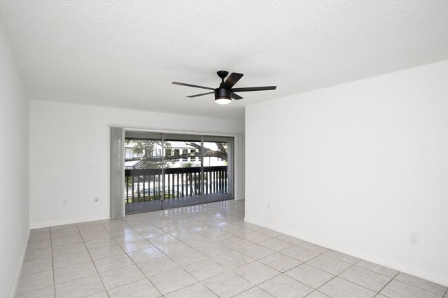 Building Photo - 4403 S Semoran Blvd