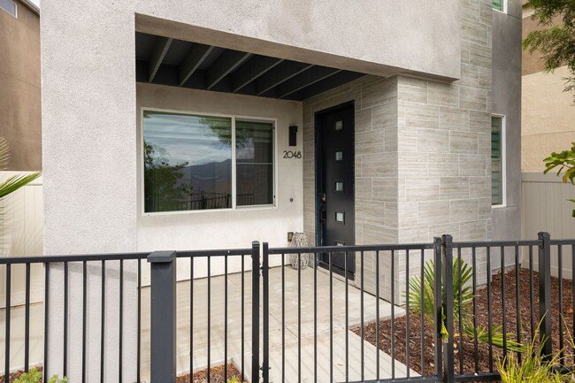 Foto del edificio - Beautifully Updated 3-Bedroom Detached hom...