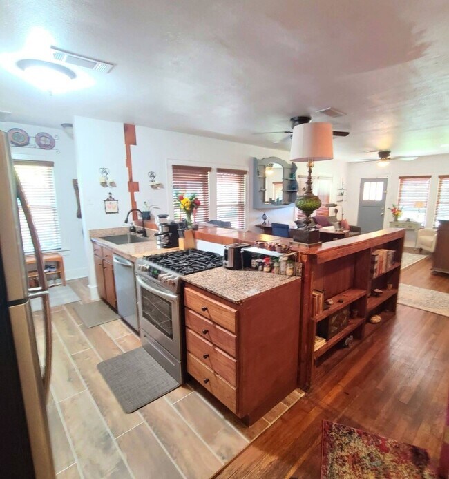 Foto del edificio - 1427 Munger St