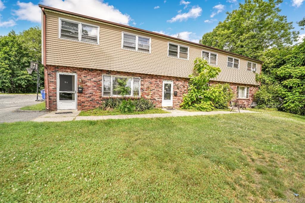 73 Mohawk St Unit A, Waterbury, CT 06706 Room for Rent in Waterbury