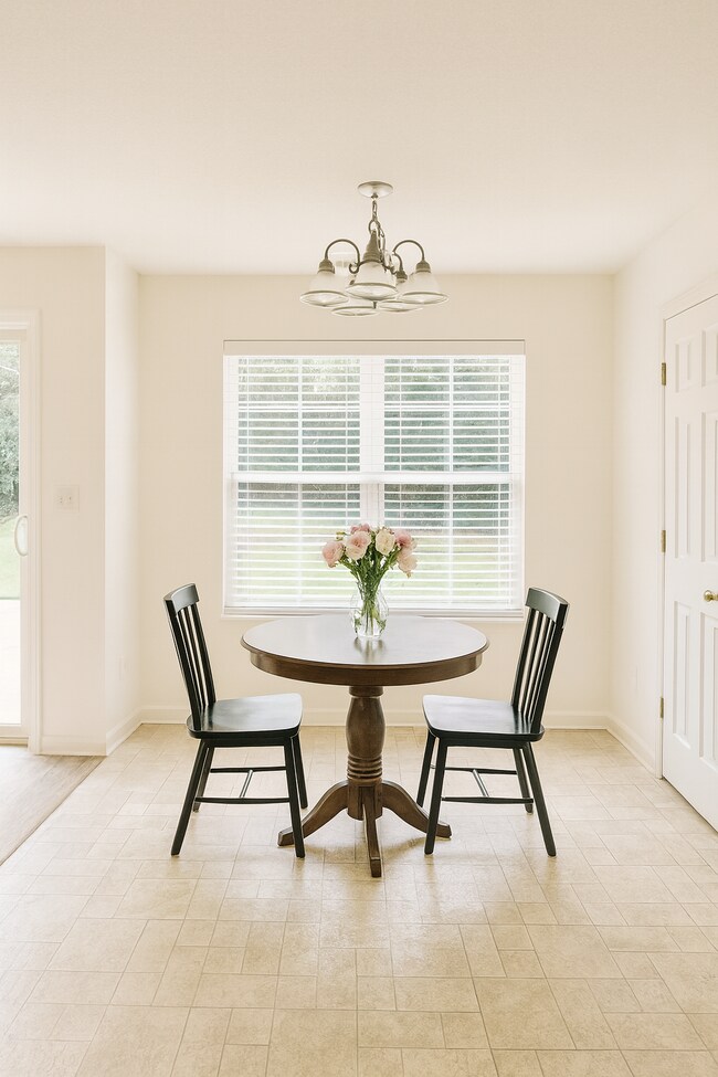 Foto del edificio - 5068 Scotch Pine Ave