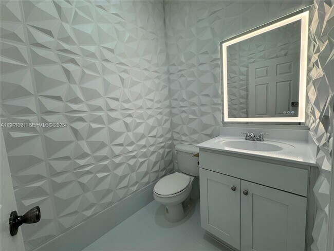 Foto del edificio - 10012 NW 7th St