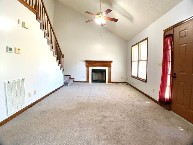 Building Photo - 501 Eysian Rd