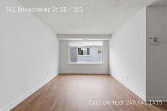 Building Photo - 742 Brandywine St SE
