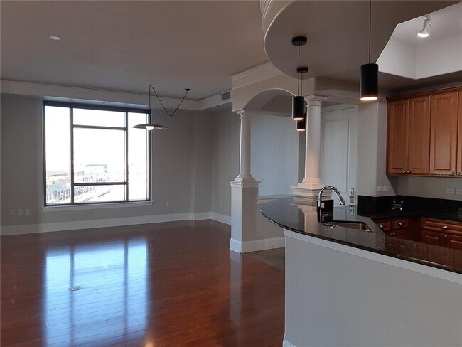 Foto del edificio - 275 Bayshore Blvd