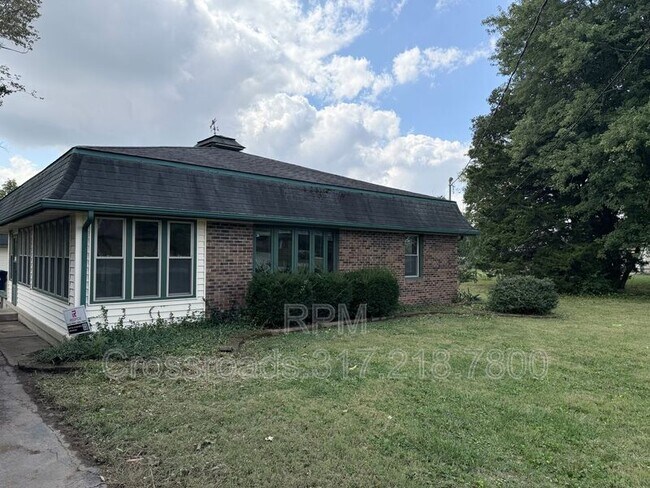 Foto del edificio - 5751 Broyles Rd