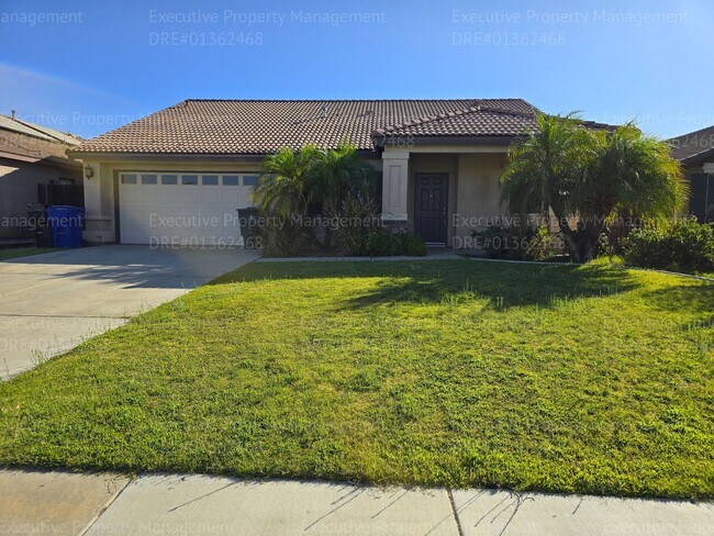 Foto del edificio - Spacious 4 bedroom 2 bathroom home