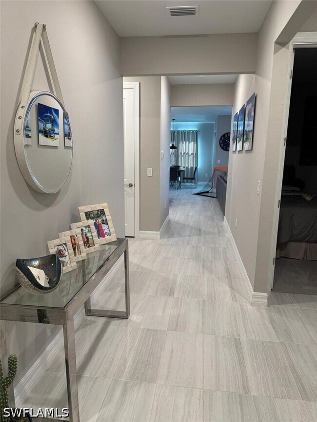 Foto del edificio - 2635 Bebb Oak Dr
