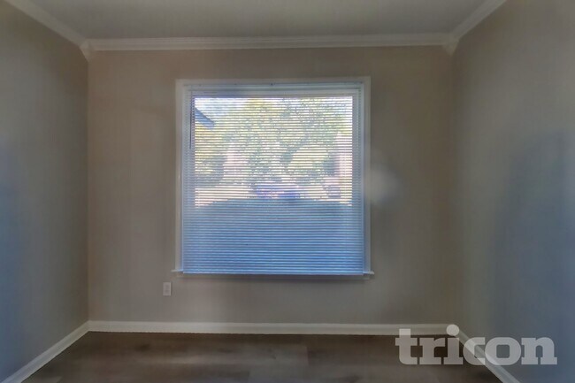 Building Photo - 112 Hedgefield Rd