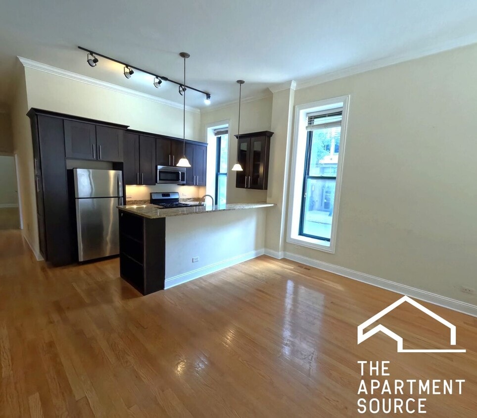 Foto principal - 851 N La Salle Dr