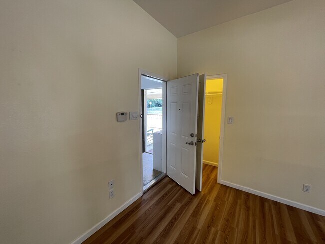 Foto del edificio - 424 Fry St