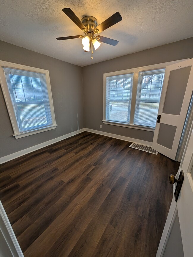 Foto del edificio - 1029 SW Webster Ave