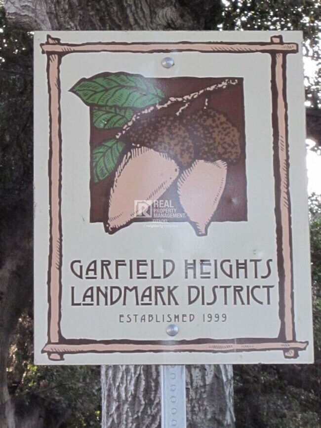 Foto del edificio - 172 E Claremont St