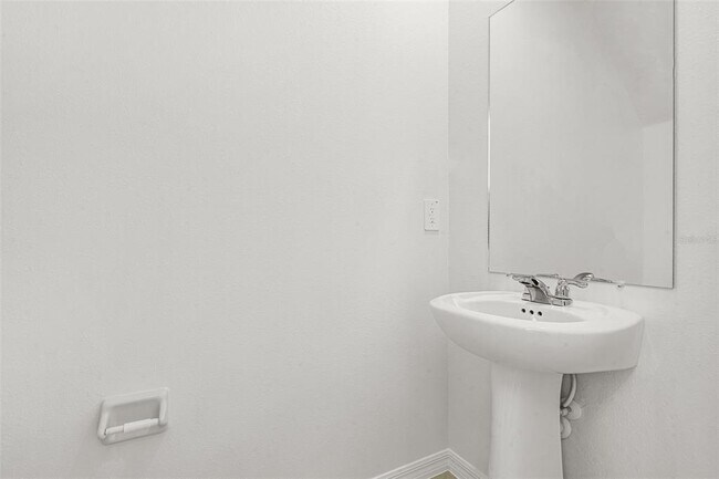 Building Photo - 5767 Purple Finch Ave