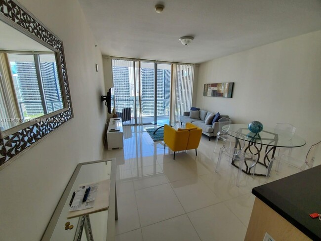Foto del edificio - 1111 SW 1st Ave