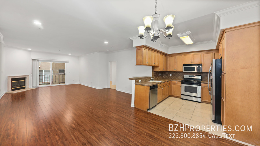 Foto principal - Renovated 2Bedroom 2Bathroom In Prime West LA