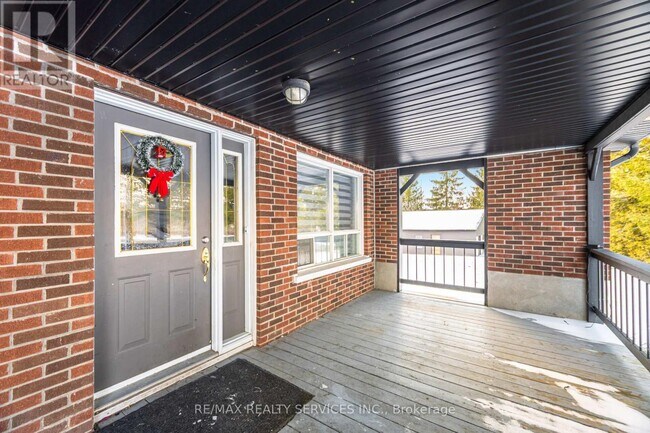 Photo du bâtiment - 12270 Fourth Line