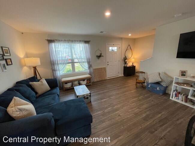 Building Photo - 3 br, 2.5 bath House - 711 Jacobs Trail