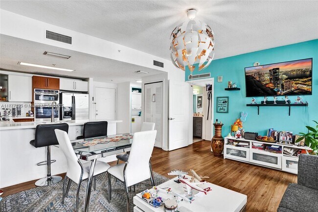 Foto del edificio - 170 SE 14th St