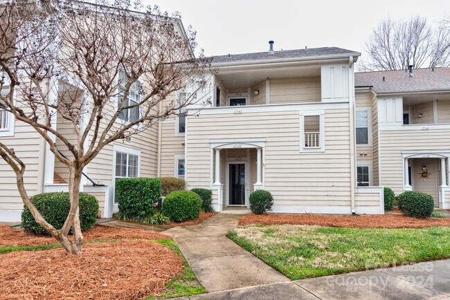 Building Photo - 17522 Tuscany Ln