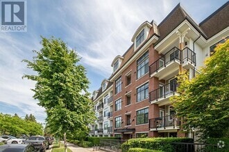 Building Photo - 828-828 Gauthier Ave